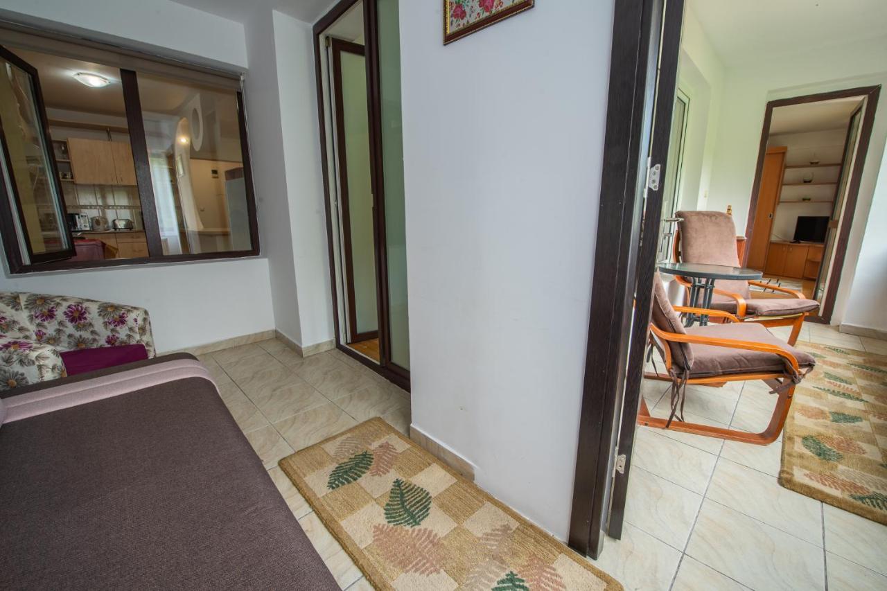Monik Apartament Sinaia Exterior foto